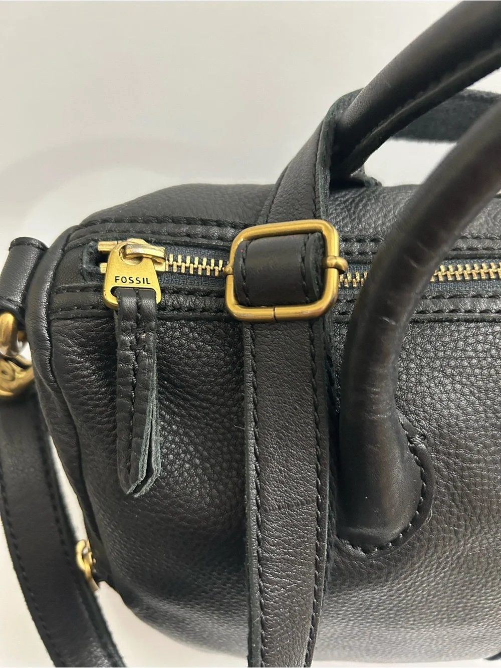 Fossil - Erin Satchel in Black Pebbled Leather with brass Hardware